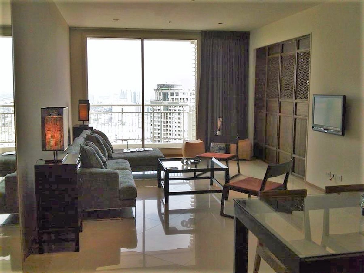ให้เช่าคอนโดสาทร นราธิวาส : For Rent Condo  The Empire Place fully furnished (S15-19720)