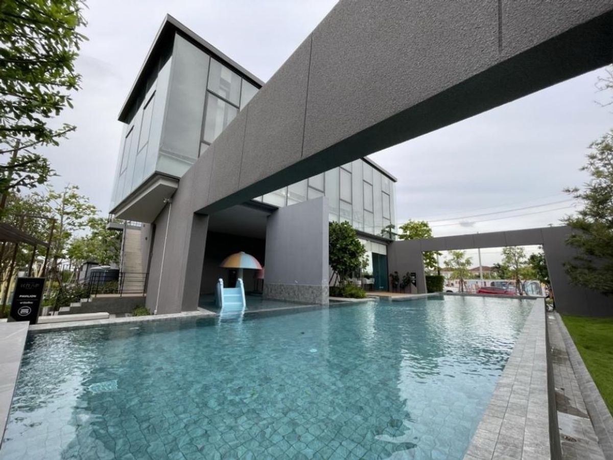 For RentTownhomeBangna, Bearing, Lasalle : 💥ForRent💥 Altitude Kraf Bangna 🏡 Near Mega Bangna‼️ Pet Friendly 🐶🐱 Fully Furnished ✨Ready to move in 