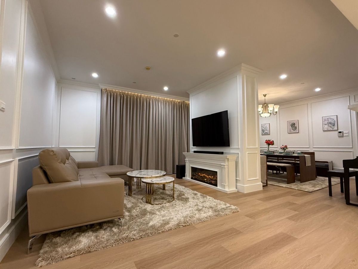 For RentCondoSukhumvit, Asoke, Thonglor : Wow for rent Aguston Sukhumvit22 (3BAD3BATH 155 sqm.) The room is very beautiful.
