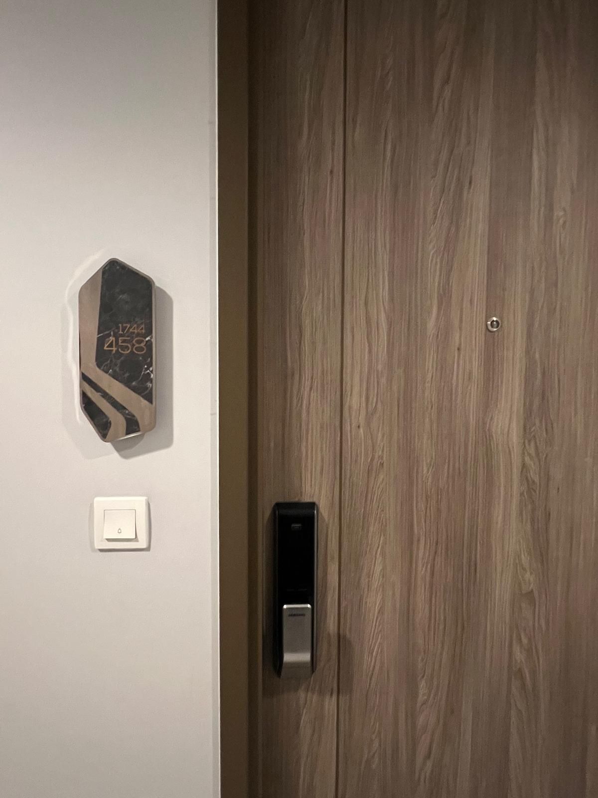 ให้เช่าคอนโด : *Owner Post* Fully Furnished - 1 Bed 1 Bath - High Floor - Ideo Mobi Asoke