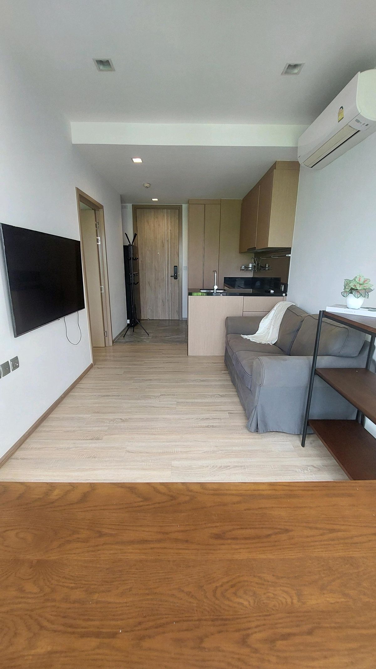 For RentCondoOnnut, Udomsuk : 1 bedroom condo for rent at Kawa Hauus Sukhumvit77 BTS On Nut, ready to see.