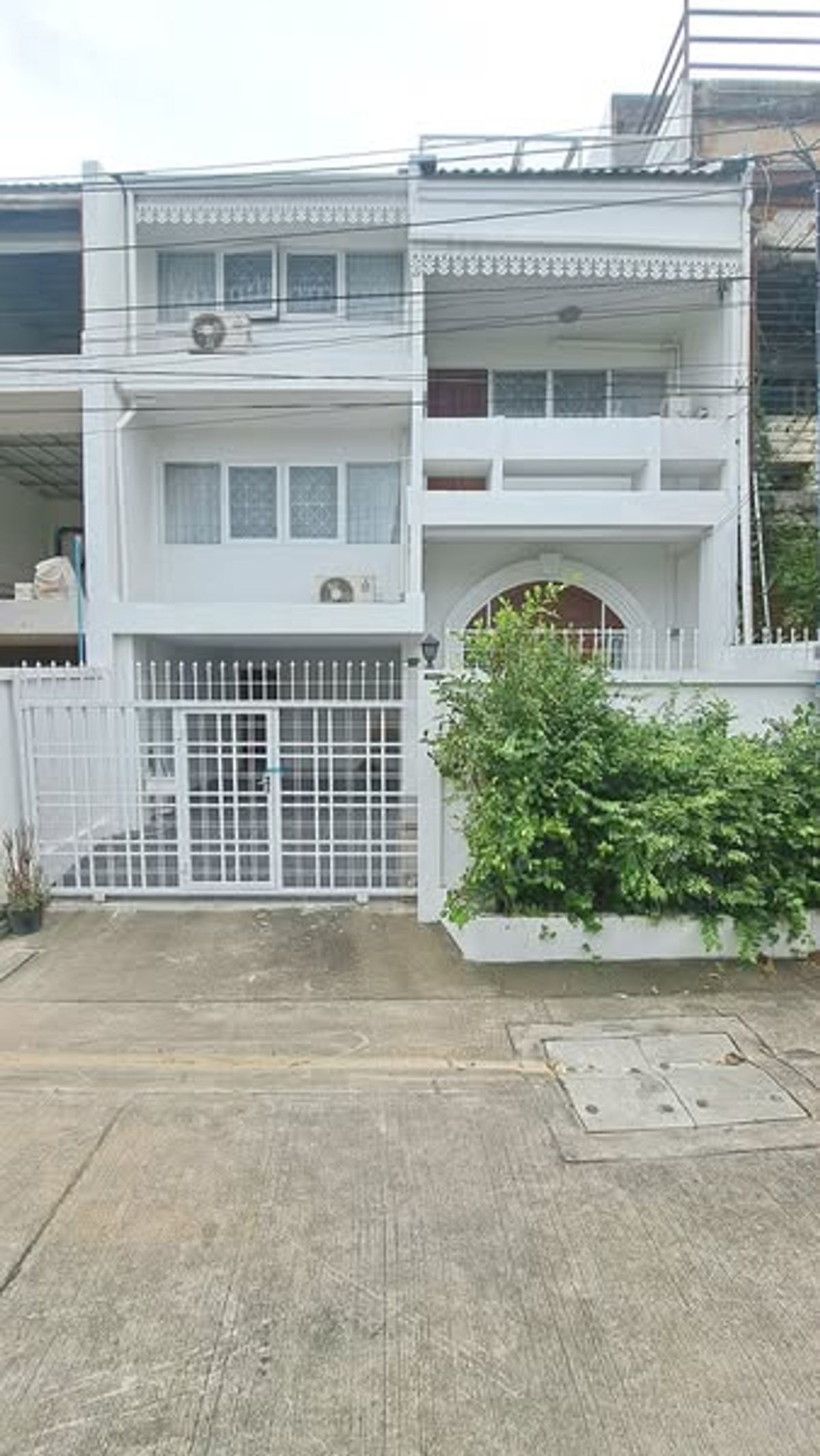 For RentTownhomeSukhumvit, Asoke, Thonglor : 🌕 Rent a townhome  Sukhumvit 63 Ekkamai 22 26.2 Sq. (230 sqm.) For home offices (continued rental prices)