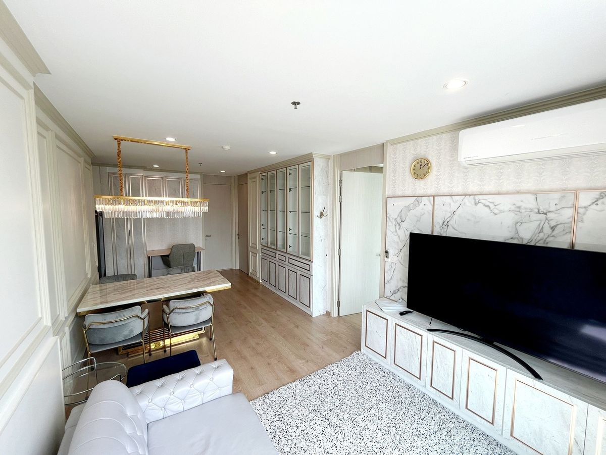 คอนโดสุขุมวิท อโศก ทองหล่อ : คอนโด Noble Recole Sukhumvit 19 เดินทางสะดวก ใกล้รถไฟฟ้าบีทีเอส มีรถรับส่ง ห้องแต่งสวย เฟอร์นิเจอร์ครบ พร้อมอยู่!!