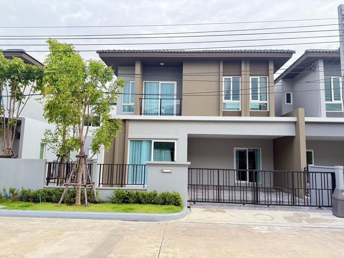 For RentSamut Prakan,Samrong : Beautiful house, mega, Bangna Ready to rent