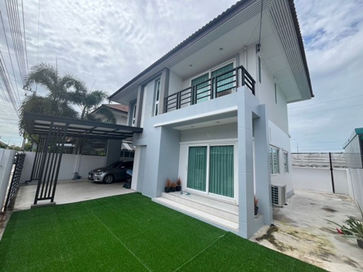 For SaleHousePathum Thani,Rangsit, Thammasat : Quick sale 2-story detached house with Fern The Loft Gallery Phahonyothin-Lam Luk Ka Khlong 3, great value 4.49 negative. !!