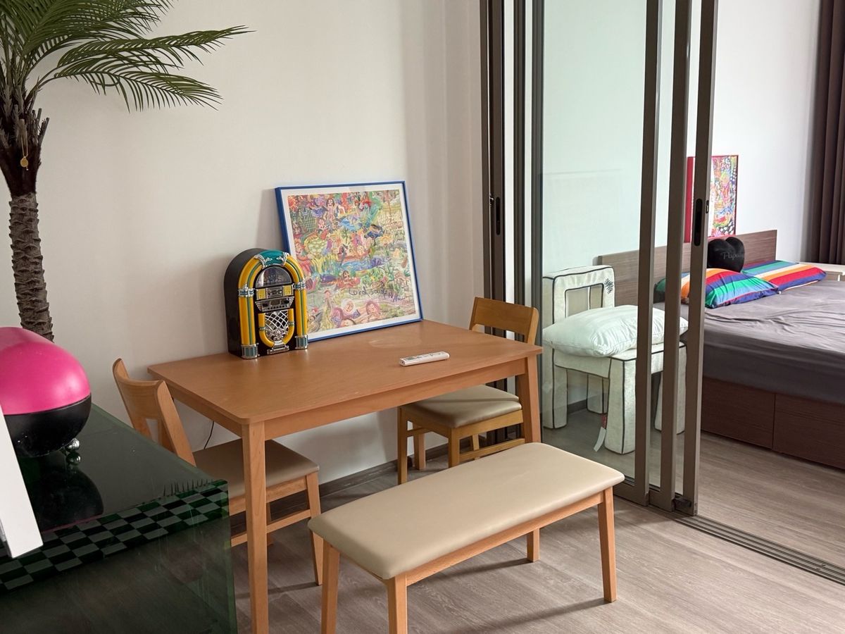 For RentCondoSathorn, Narathiwat : 🔥FOR RENT 📍RHYTHM Charoenkrung Pavillion 📍1 Bedrooms 35 SQ.M. 25,000 ฿ Call/Line: 0954597992