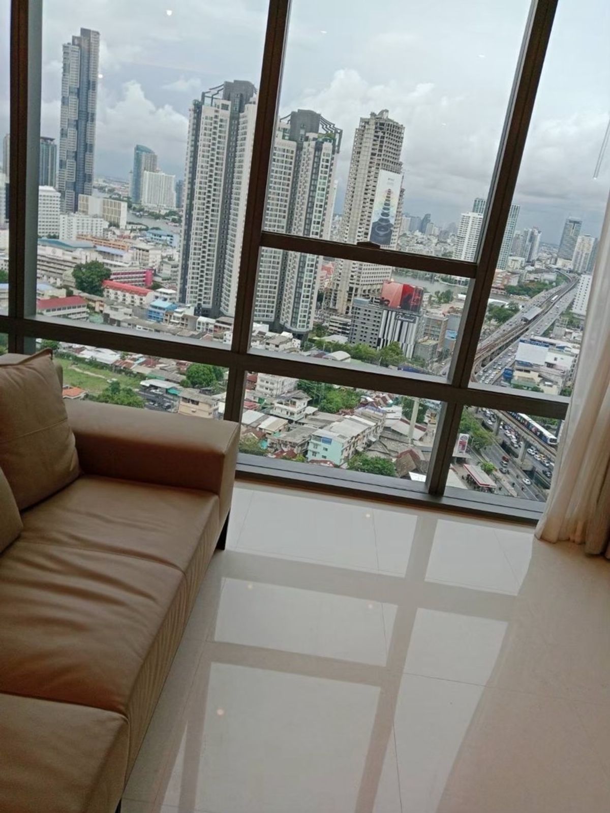 For SaleCondoSathorn, Narathiwat : The Bangkok Sathorn 1 bedroom high floor 68sqm for sale only 12.79Mb please contact 0816878954