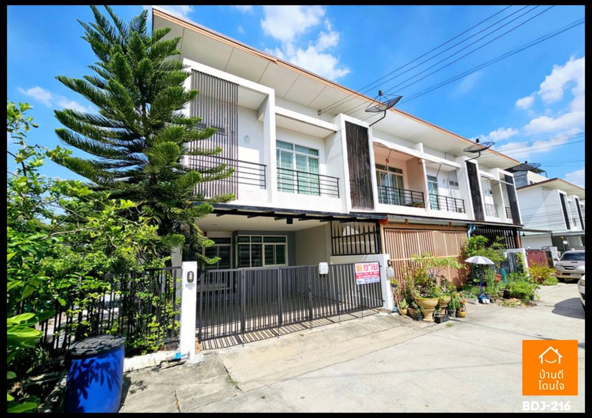 ขายทาวน์โฮมบางแค เพชรเกษม : ลดพิเศษ ทาวน์โฮม 2 ชั้น มิราเคิลพลัส โครงการ1 (34.7 ตร.ว.) 3 นอน 3 น้ำ หลังมุม เพชรเกษม63