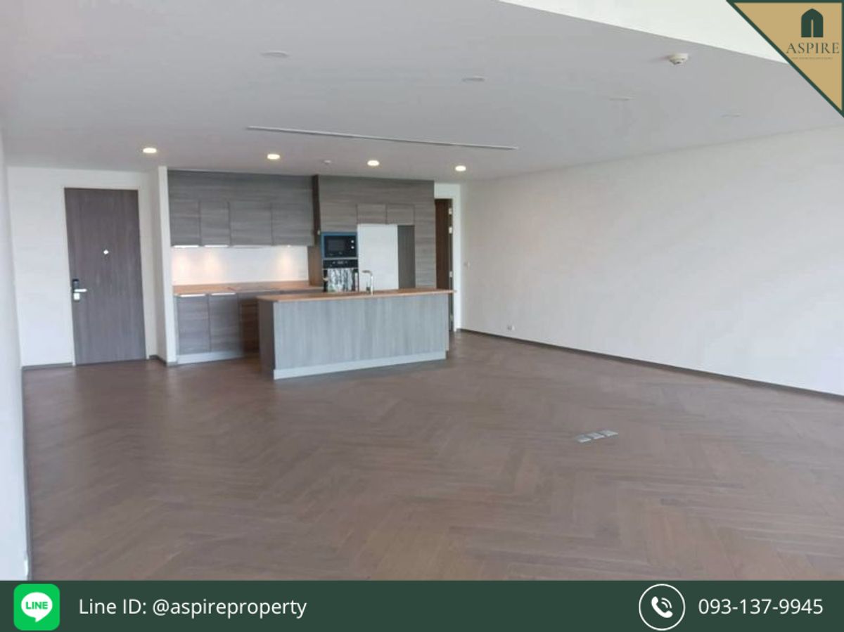 For SaleCondoOnnut, Udomsuk : [For Sale] Pet friendly Exclusive Residences, 220 Sq.m., 3 Bedroom with Private Parking, Near BTS Phra khanong