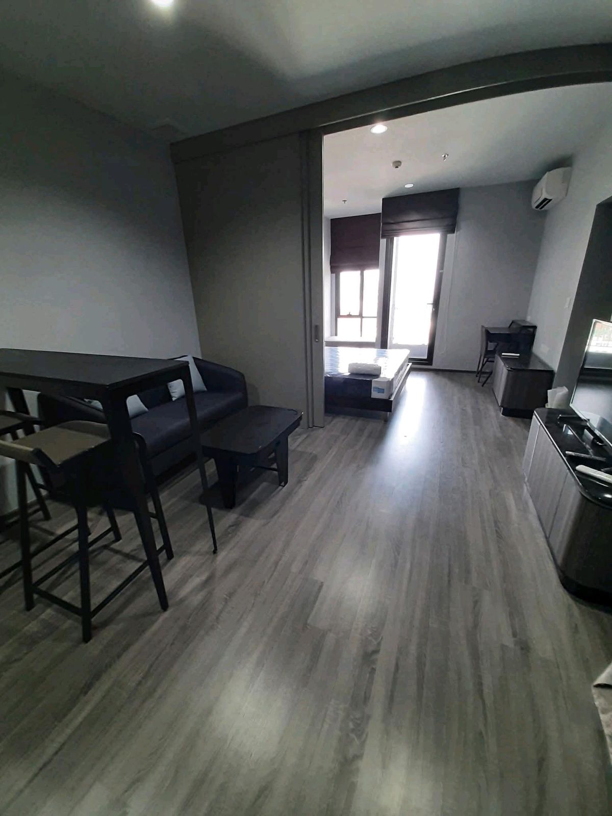 For RentCondoRatchathewi,Phayathai : Rent IDEO Mobi Rail