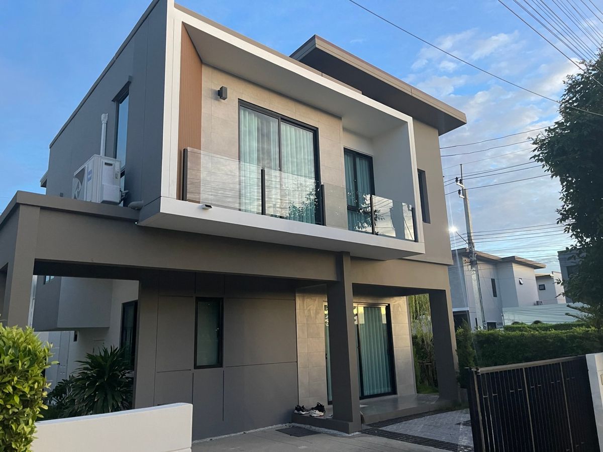 ขายบ้านแจ้งวัฒนะ เมืองทอง : ขายบ้านเดี่ยว 2 ชั้น แปลงมุม 50 ตร.วา ทำเลดี ใกล้ห้างใหญ่และรถไฟฟ้า