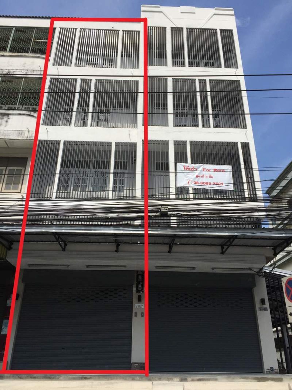 For RentTownhomeOnnut, Udomsuk : Rent a commercial building On the 4-story road at the mouth of Soi On Nut 47 (RT-01)