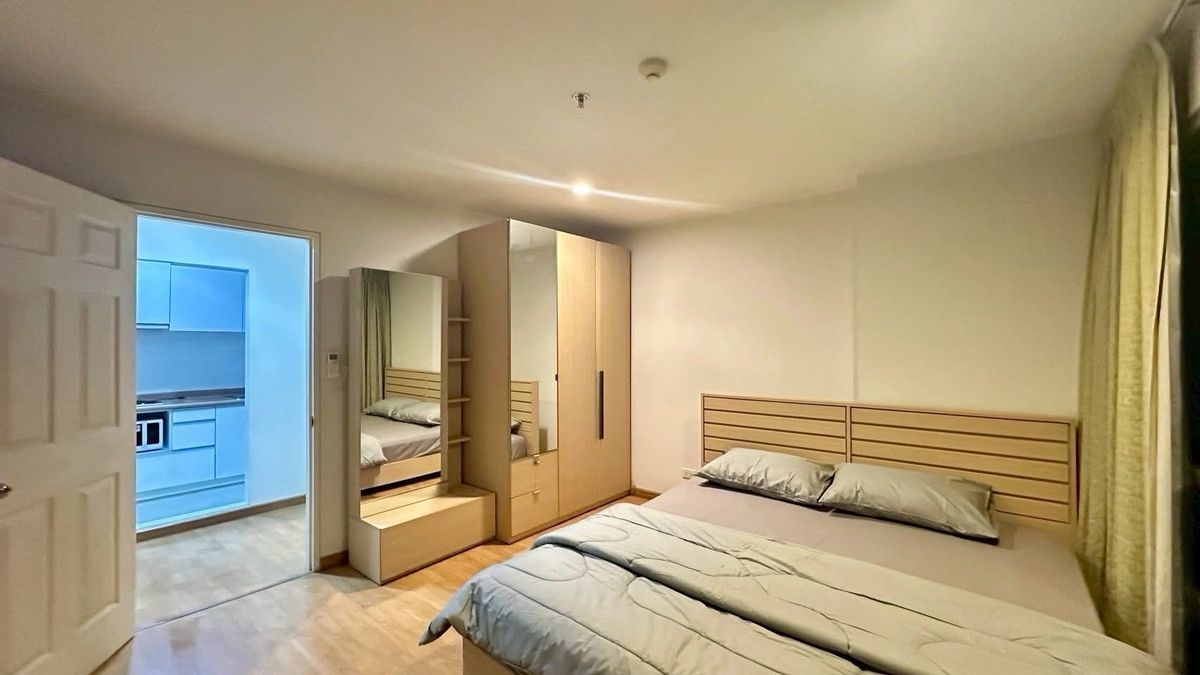 For RentCondoRatchadapisek, Huaikwang, Suttisan : Spacious room for rent. U Delight @ Hauy Kwang Station. 1 bedroom 1 bathroom. ready to move in✨