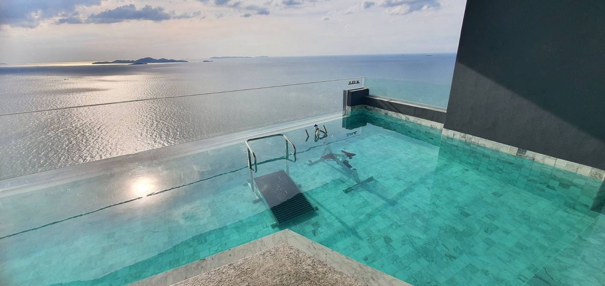ขายคอนโดพัทยา บางแสน ชลบุรี สัตหีบ : 🔥 Hot Sale – Private beach condominium, Arom Wongamart, Pattaya