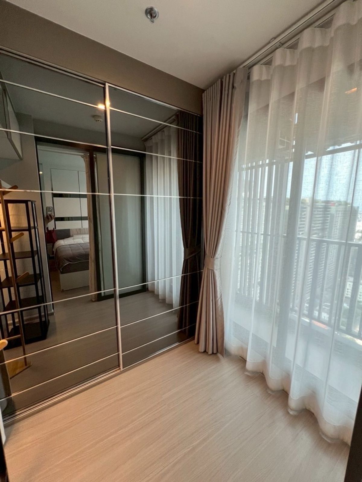For RentCondoLadprao, Central Ladprao : For Rent : Life Ladprao
BTS Ha Yaek Lat Phrao 
( 35.45 Sqm , 34th Floor ) 
