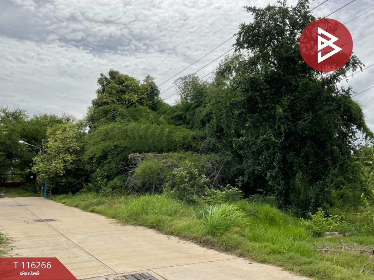 For SaleLandUthai Thani : Land for sale in an area of ​​1 ngan 8.2 sq.wai Mai Mai, Uthai Thani