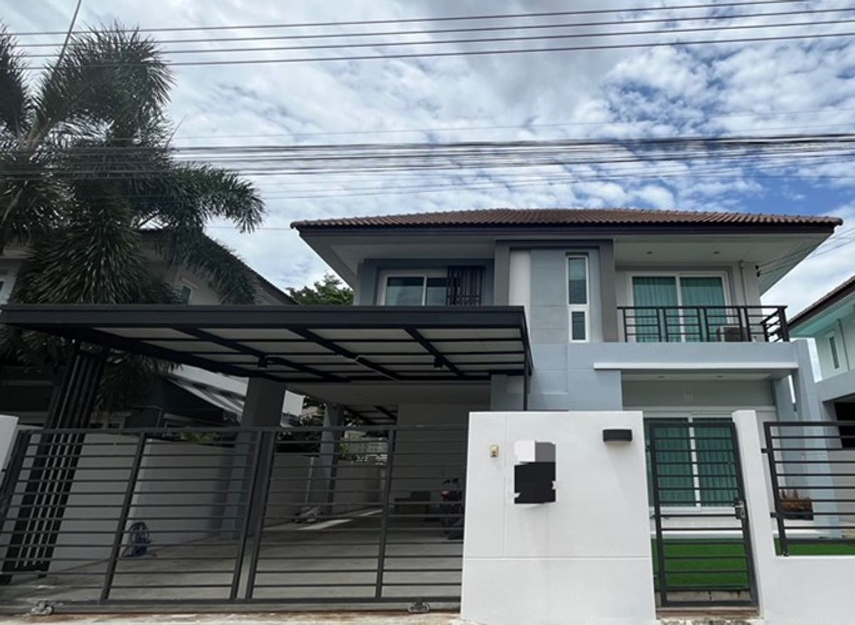 ขายบ้านปทุมธานี รังสิต ธรรมศาสตร์ : ขายด่วน บ้านเดี่ยว 2 ชั้น พร้อมเฟอร์ เดอะ ลอฟท์ แกลเลอเรีย พหลโยธิน-ลำลูกกา คลอง 3 ราคา สุดคุ้ม 4.49 ลบ. !!
