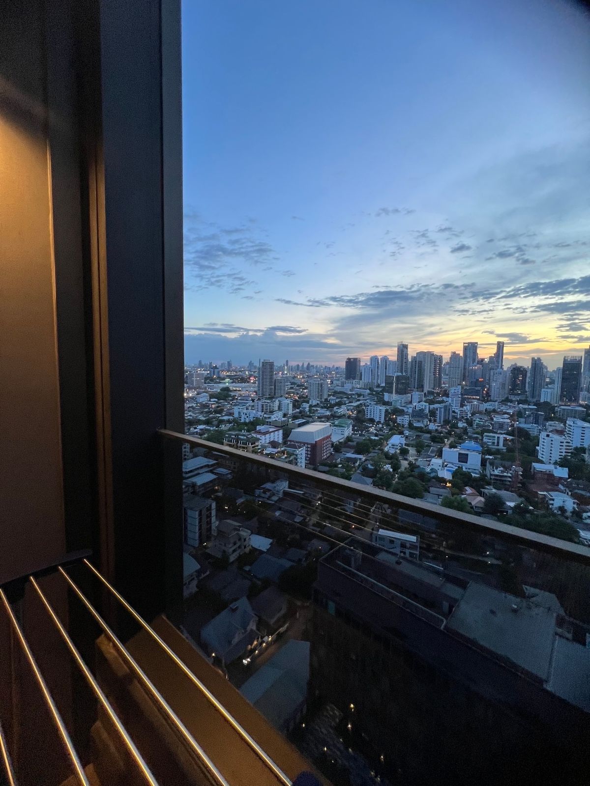 For RentCondoSukhumvit, Asoke, Thonglor : 🔥For urgent rent🔥The ESSE Sukhumvit 36, very beautiful room, fully furnished, next to BTS Thonglor❗