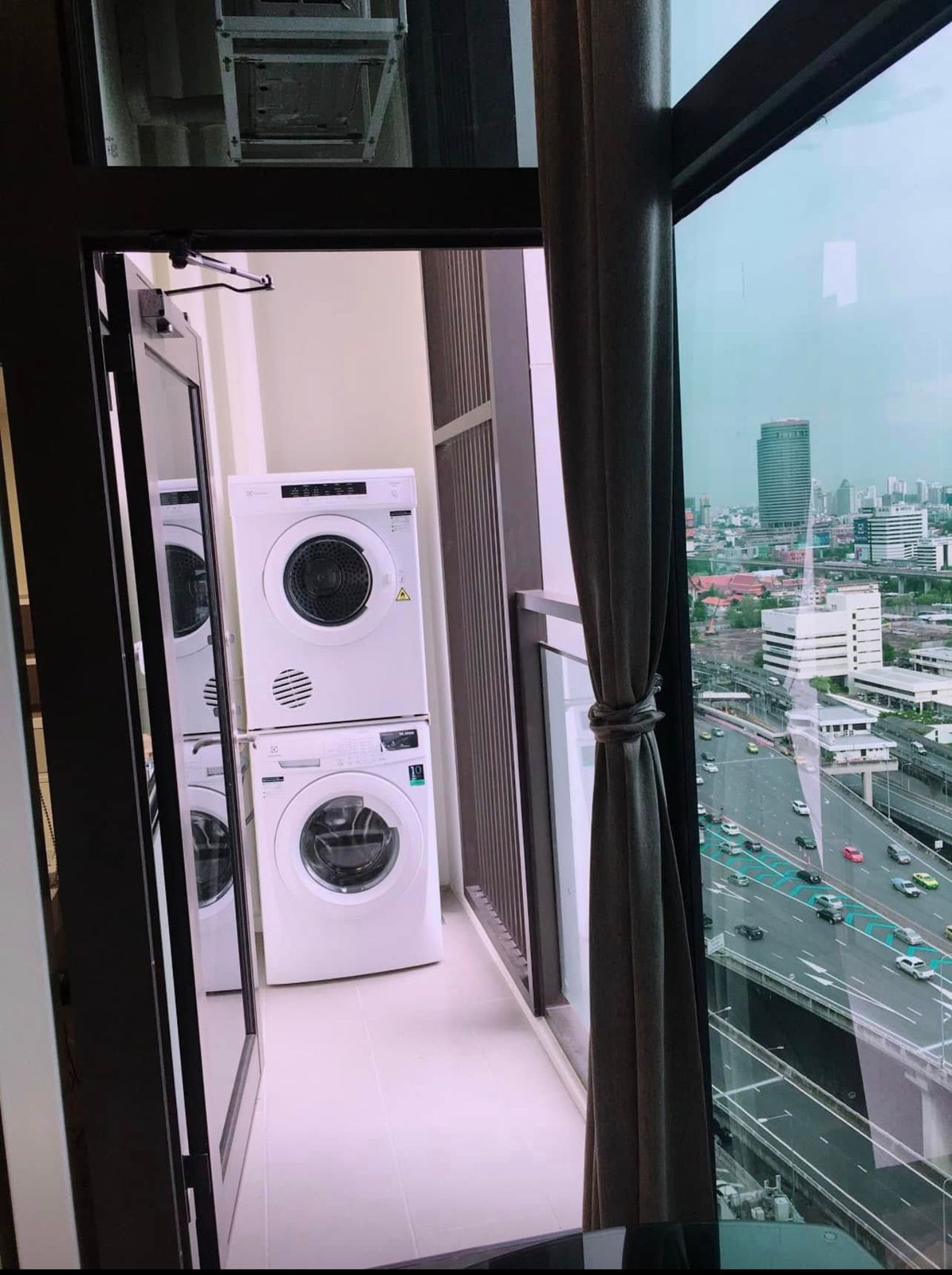 For SaleCondoRama9, Petchburi, RCA : SOM0982 Property Code for sale. CHOTOTAI Residence Asoke