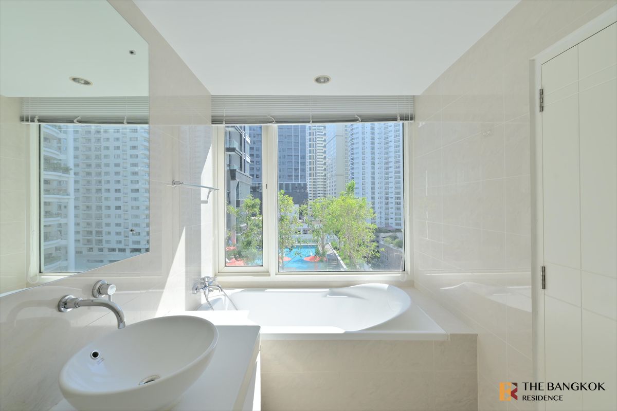 For RentCondoSukhumvit, Asoke, Thonglor : Baan Siri 24, Urban Sophistication in its Finest Form, Near BTS Phrom Phong