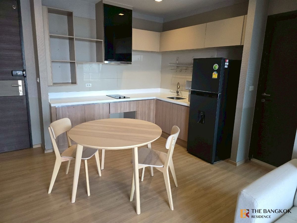 ขายคอนโดสาทร นราธิวาส :  ริธึ่ม สาทร ใกล้ BTS สถานีสะพานตากสิน จองด่วน!! ยูนิตยอดฮิตหายาก 