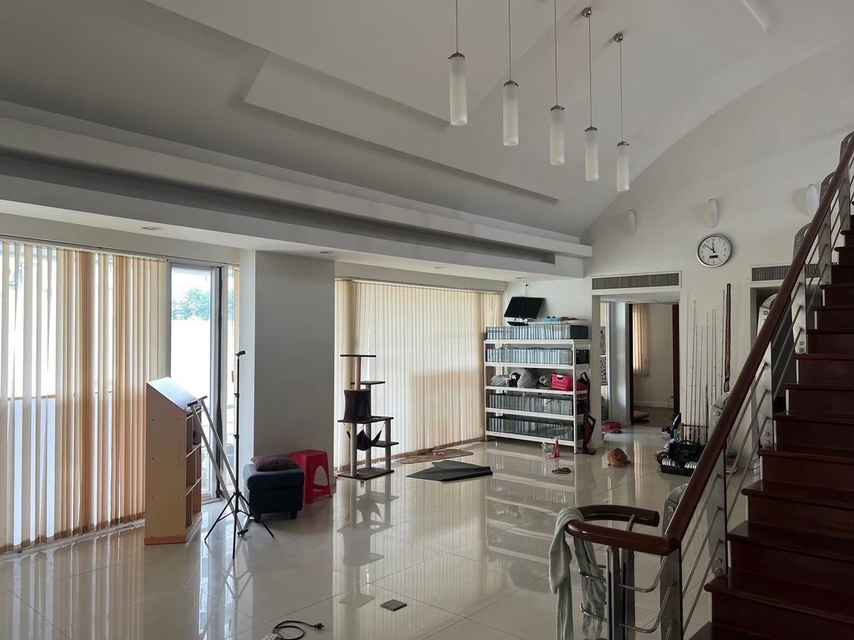 For SaleHouseSukhumvit, Asoke, Thonglor : 🔥 Urgent sale! 3 -storey detached house, large plots in the middle of Sukhumvit