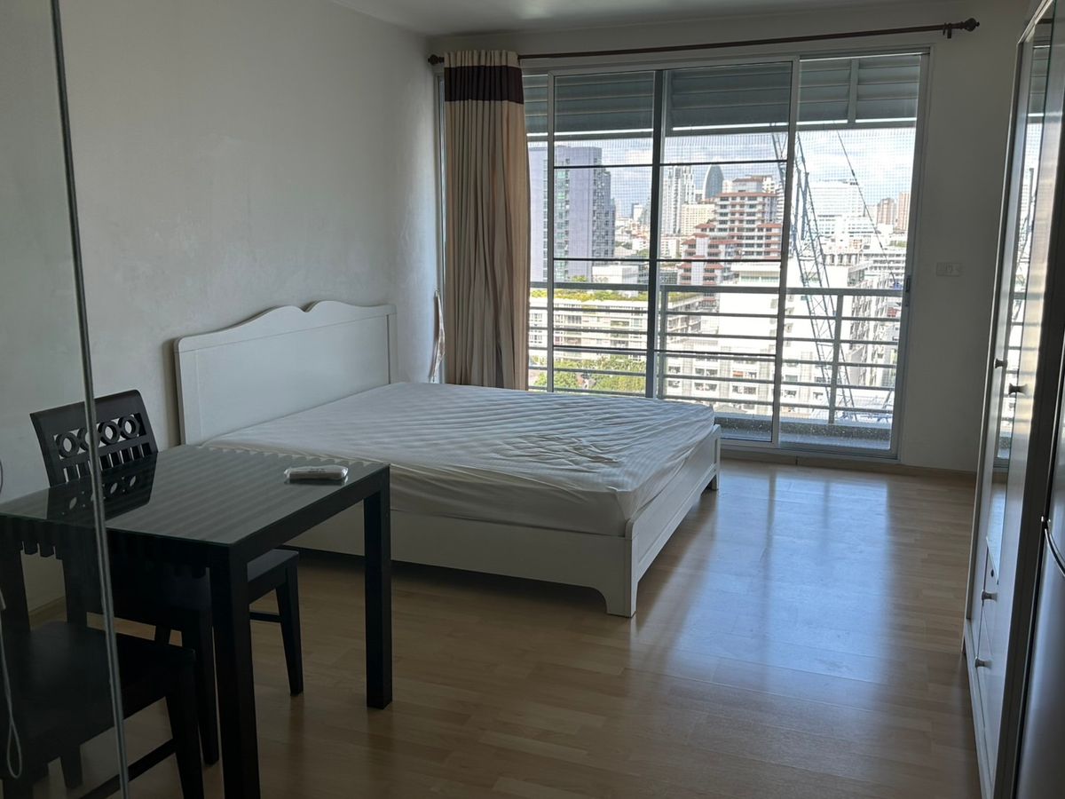For RentCondoAri,Anusaowaree : Urgent rent. Very cheap. Noble Lite Ari 1b1B 35SQM. Only 16,500 baht/month.