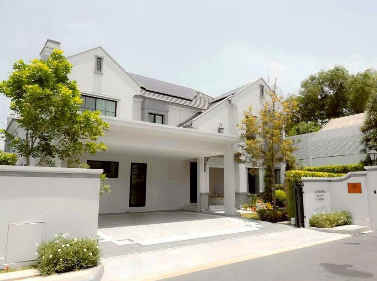 ขายบ้านพัฒนาการ ศรีนครินทร์ : ขายบ้านเดี่ยว 2 ชั้น  หมู่บ้านนันทวัน พระราม 9 - กรุงเทพกรีฑาตัดใหม่ เนื้อที่ 107 ตารางวา หลังมุม ตกแต่งพร้อมอยู่ ซอยกาญจนพิเศษ 12 แขวงสะพานสูง เขตสะพานสูง กรุงเทพมหานคร