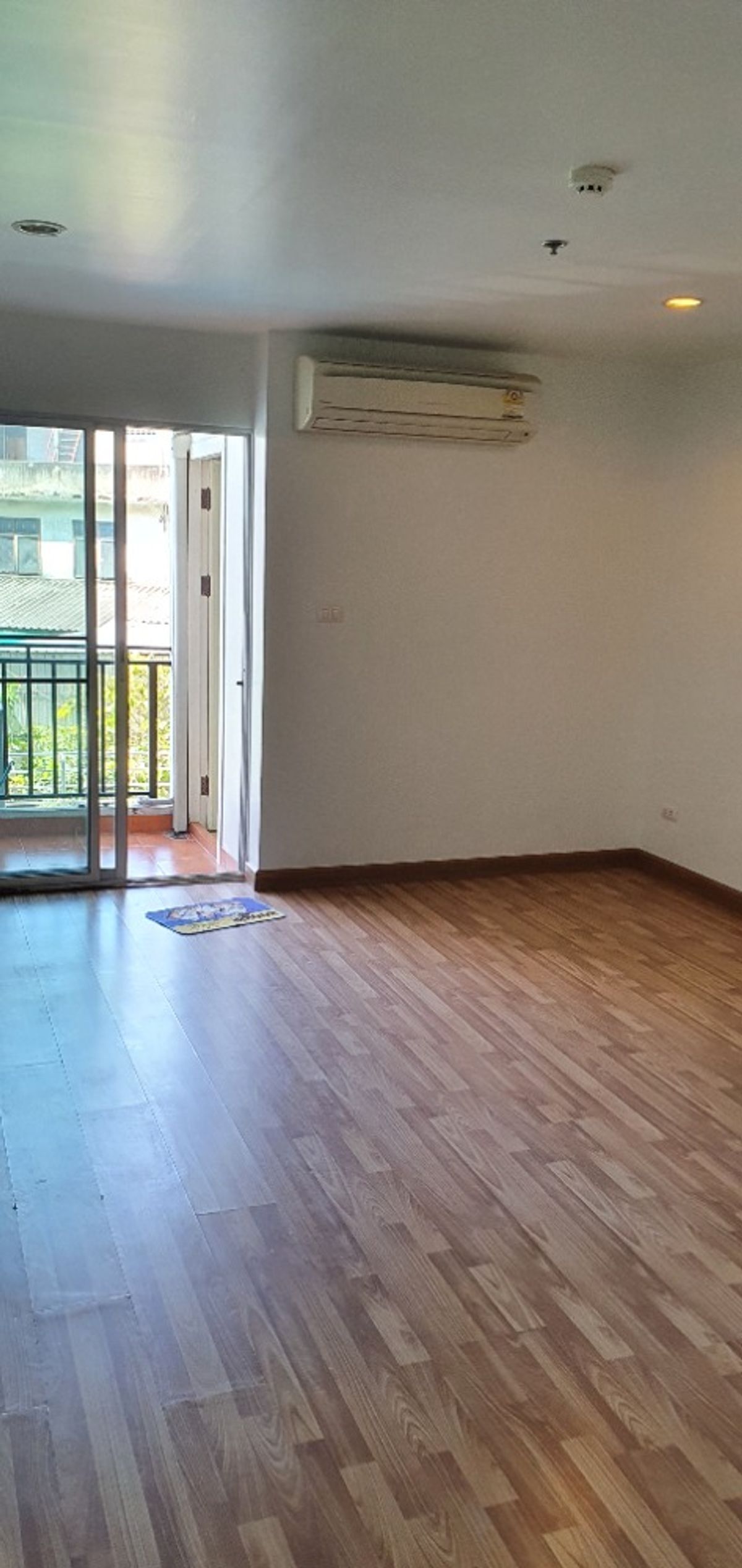 ขายคอนโดวิภาวดี ดอนเมือง หลักสี่ : 📣 [For Sale] ขายด่วน!! คอนโด Regent Home 10 Changwattana แต่งครบ สภาพดีมาก ห้องสวย 🔥