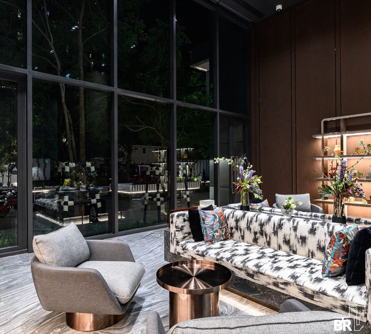 For SaleCondoRama9, Petchburi, RCA : 📍Beautiful room, fully furnished and electric appliances 📍 Life Asoke Hype - Prime Location in the Hottest Zone of the New CBD Asoke–Rama 9 