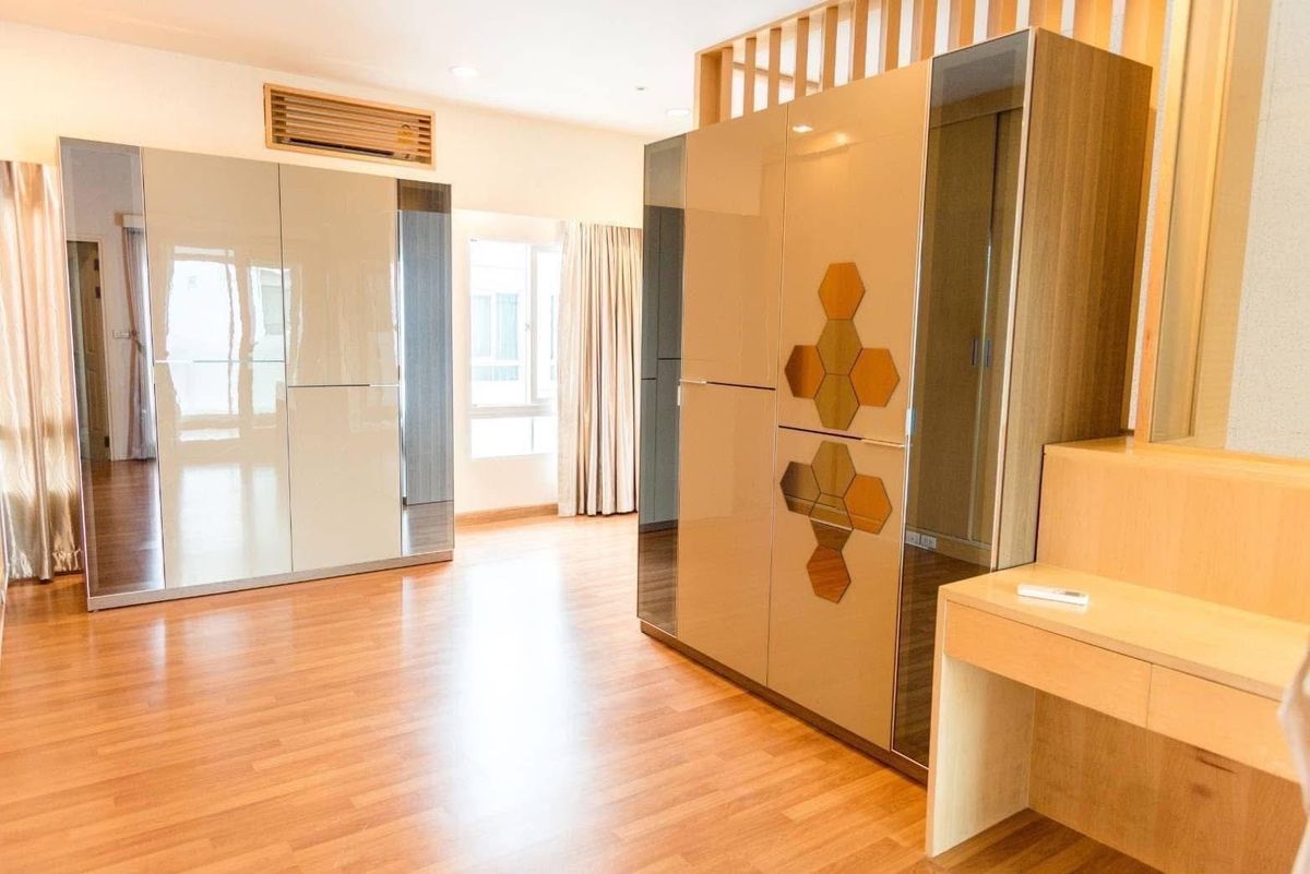 For RentTownhomeYothinpattana,CDC : Baan Klang Muang Urbanion Rama 9-Ladprao