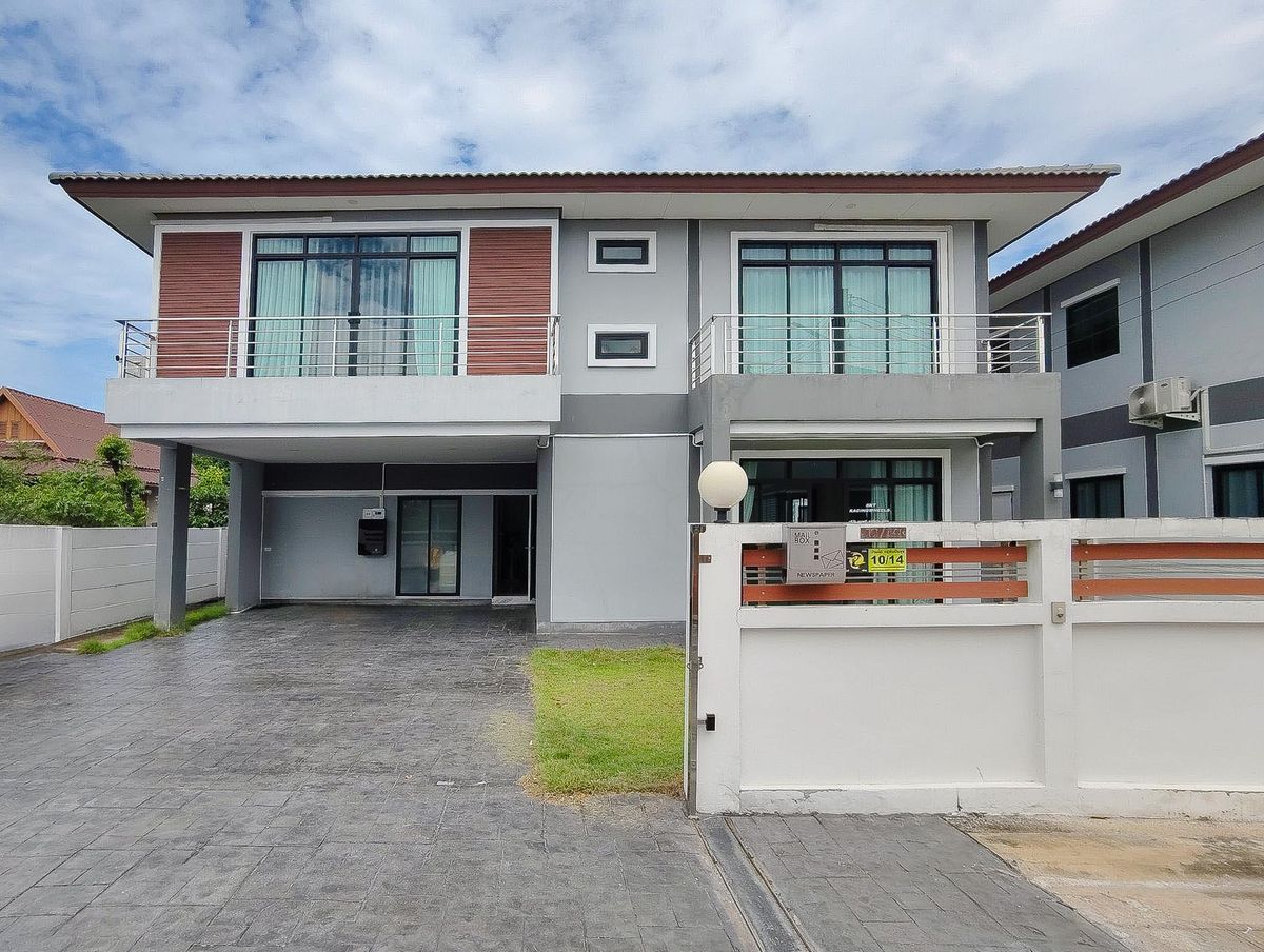 For SaleHouseNakhon Pathom : 🏡 House for sale, ready to stay - Siri Thaworn Village, Om Yai, only 6.129 million, beautiful house, good condition around the house, spacious, complete function, good location, ready to stay immediately!