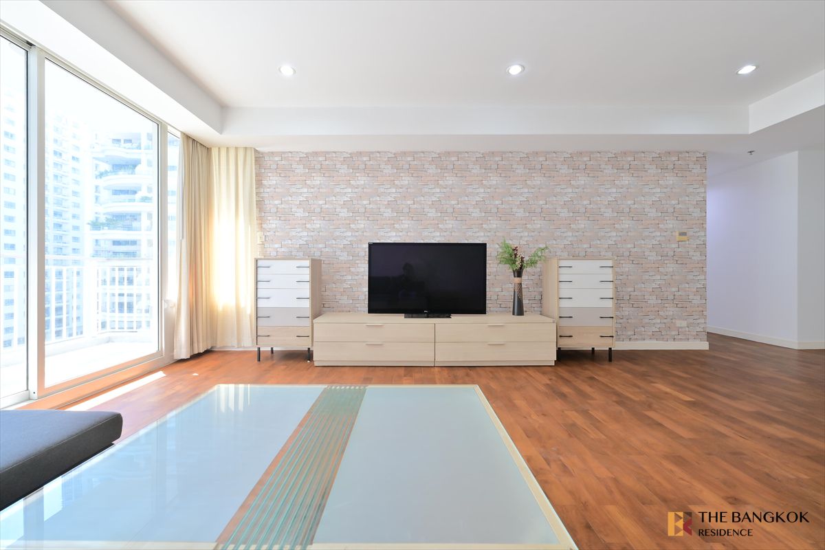 For RentCondoSukhumvit, Asoke, Thonglor : Baan Siri 24, Urban Sophistication in its Finest Form, Near BTS Phrom Phong