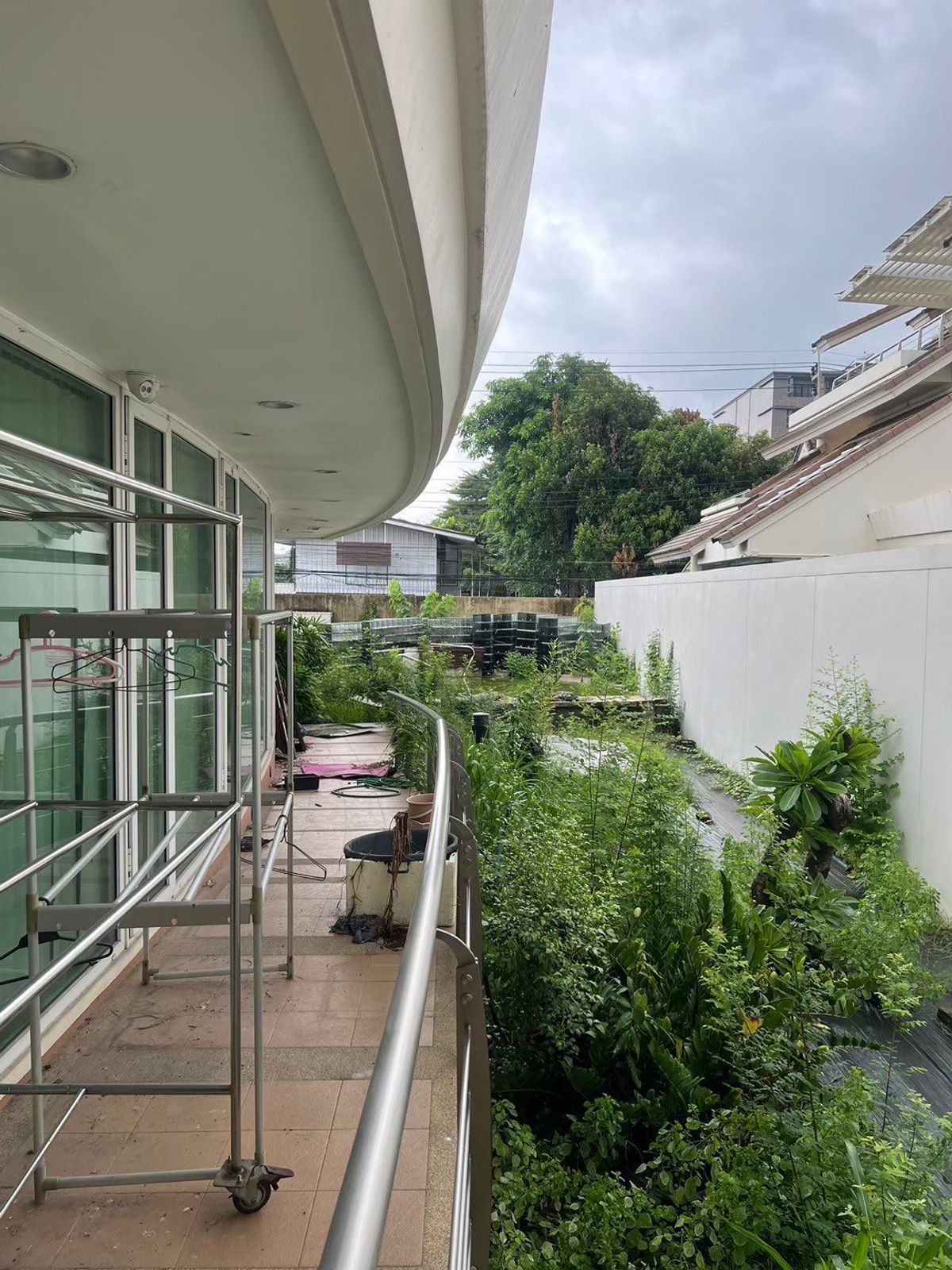 For SaleHouseSukhumvit, Asoke, Thonglor : 🔥 Urgent sale! 3 -storey detached house, large plots in the middle of Sukhumvit