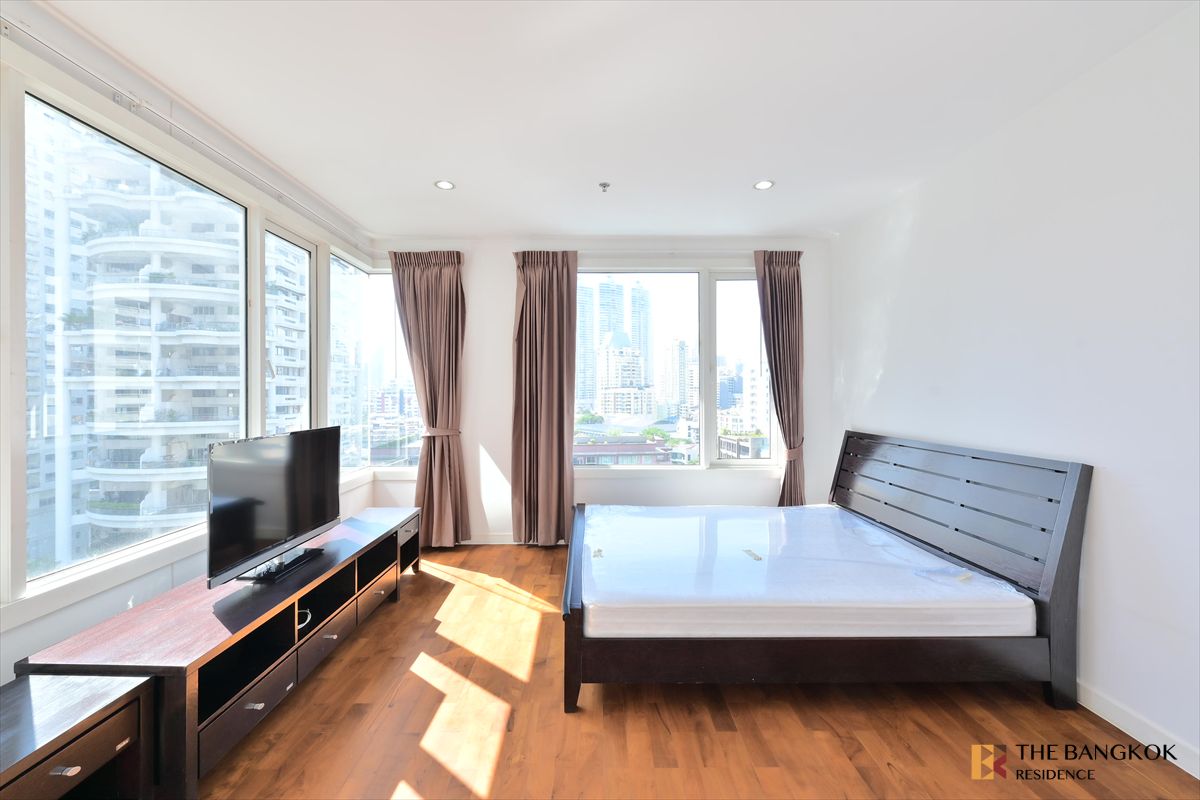 For RentCondoSukhumvit, Asoke, Thonglor : Baan Siri 24, Urban Sophistication in its Finest Form, Near BTS Phrom Phong