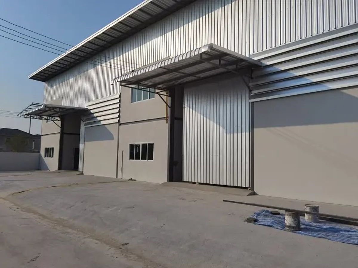 For RentWarehouseSamut Prakan,Samrong : Warehouse for rent with office size 500 sqm. Bang Phli Road, Samut Prakan, Soi Municipality, Bang Pu (TW8-01625)