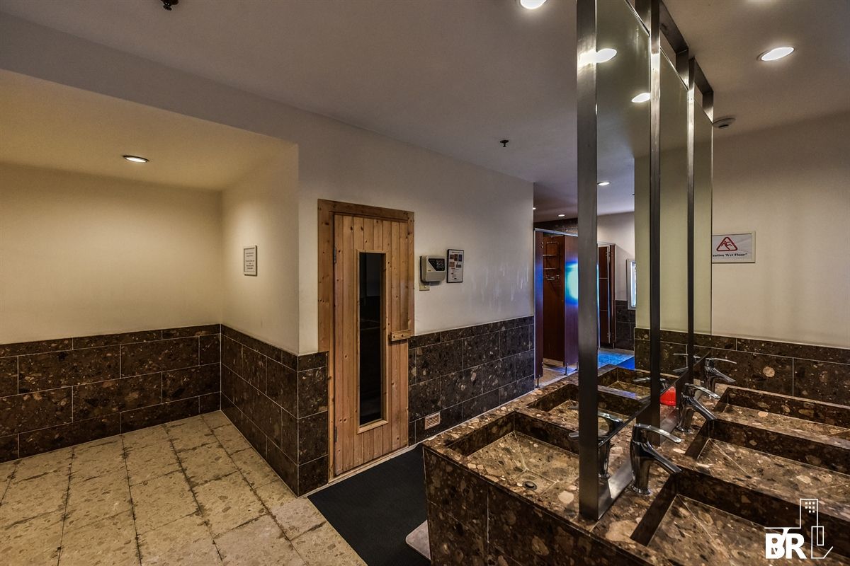 ขายคอนโดสาทร นราธิวาส :  ดิ เอ็มไพร์ เพลส สะดวกสบายพร้อมเข้าอยู่ 