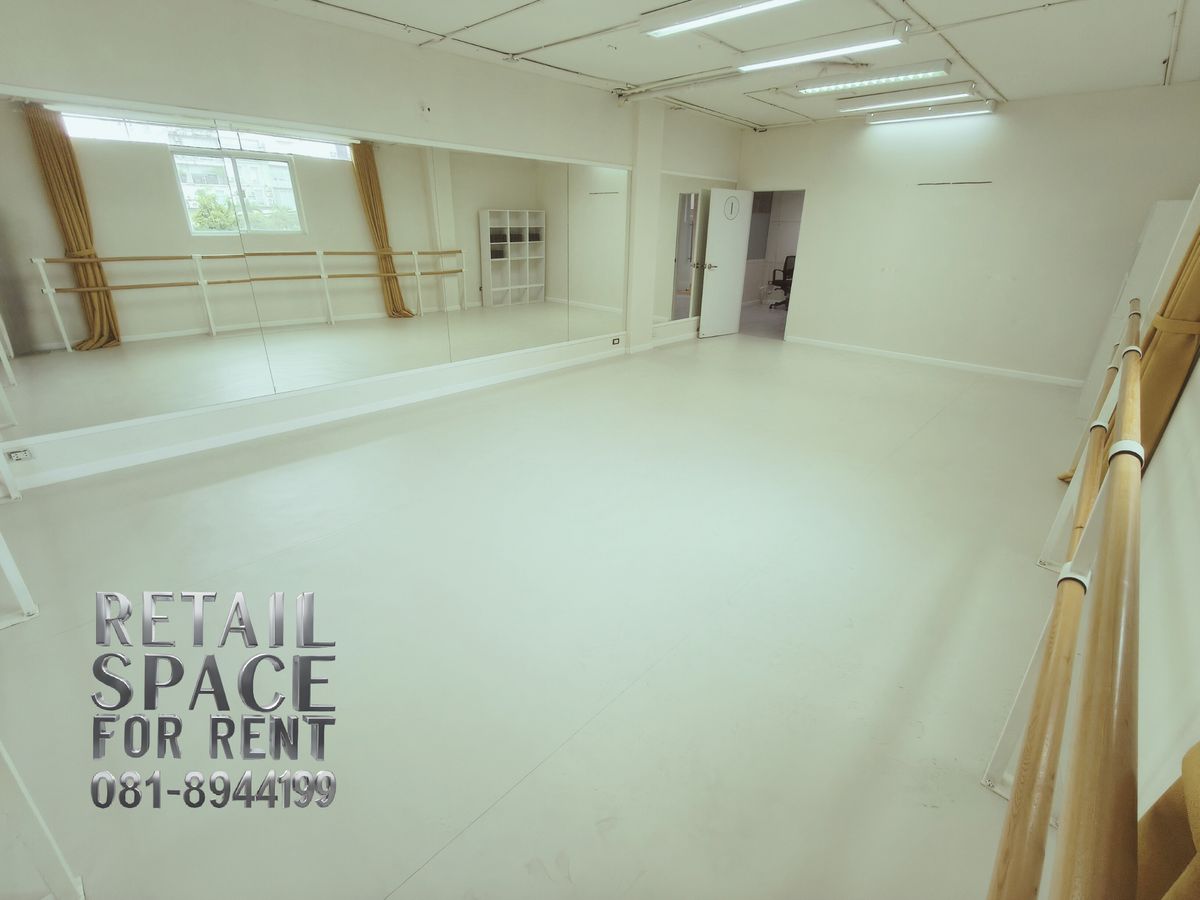 For RentOfficeSukhumvit, Asoke, Thonglor : ✨ 𝗨𝗻𝗯𝗲𝗮𝘁𝗮𝗯𝗹𝗲 𝗗𝗲𝗮𝗹! 𝗣𝗿𝗶𝗺𝗲 𝗖𝗼𝗺𝗺𝗲𝗿𝗰𝗶𝗮𝗹 𝗦𝗽𝗮𝗰𝗲 𝗶𝗻 𝗘𝗸𝗸𝗮𝗺𝗮𝗶 𝟮𝟮 𝗳𝗼𝗿 𝗝𝘂𝘀𝘁 ฿𝟯𝟴,𝟬𝟬𝟬/𝗺𝗼𝗻𝘁𝗵! ✨