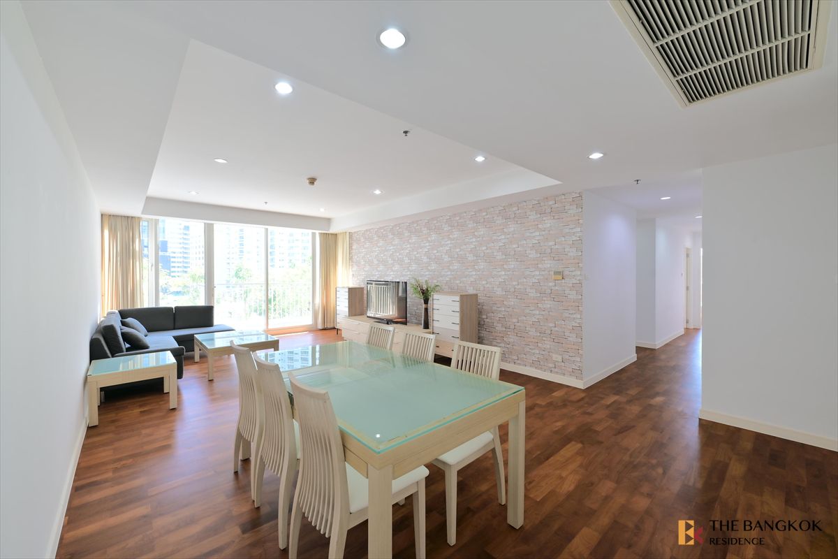 For RentCondoSukhumvit, Asoke, Thonglor : Baan Siri 24, Urban Sophistication in its Finest Form, Near BTS Phrom Phong