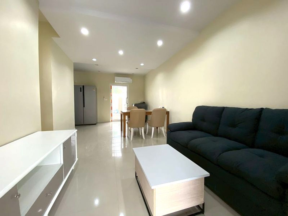 For RentTownhomePattanakan, Srinakarin : The Connect Pattanakarn 44