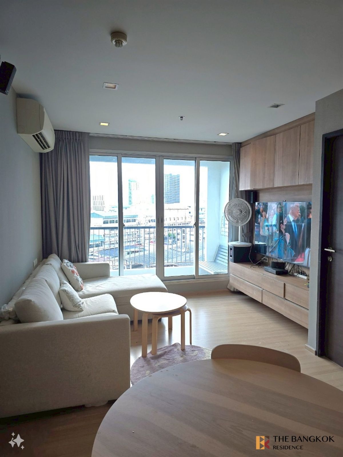 For SaleCondoSathorn, Narathiwat : Ritom Sathorn, near BTS, Saphan Taksin Station, Book now !! Popular units rare