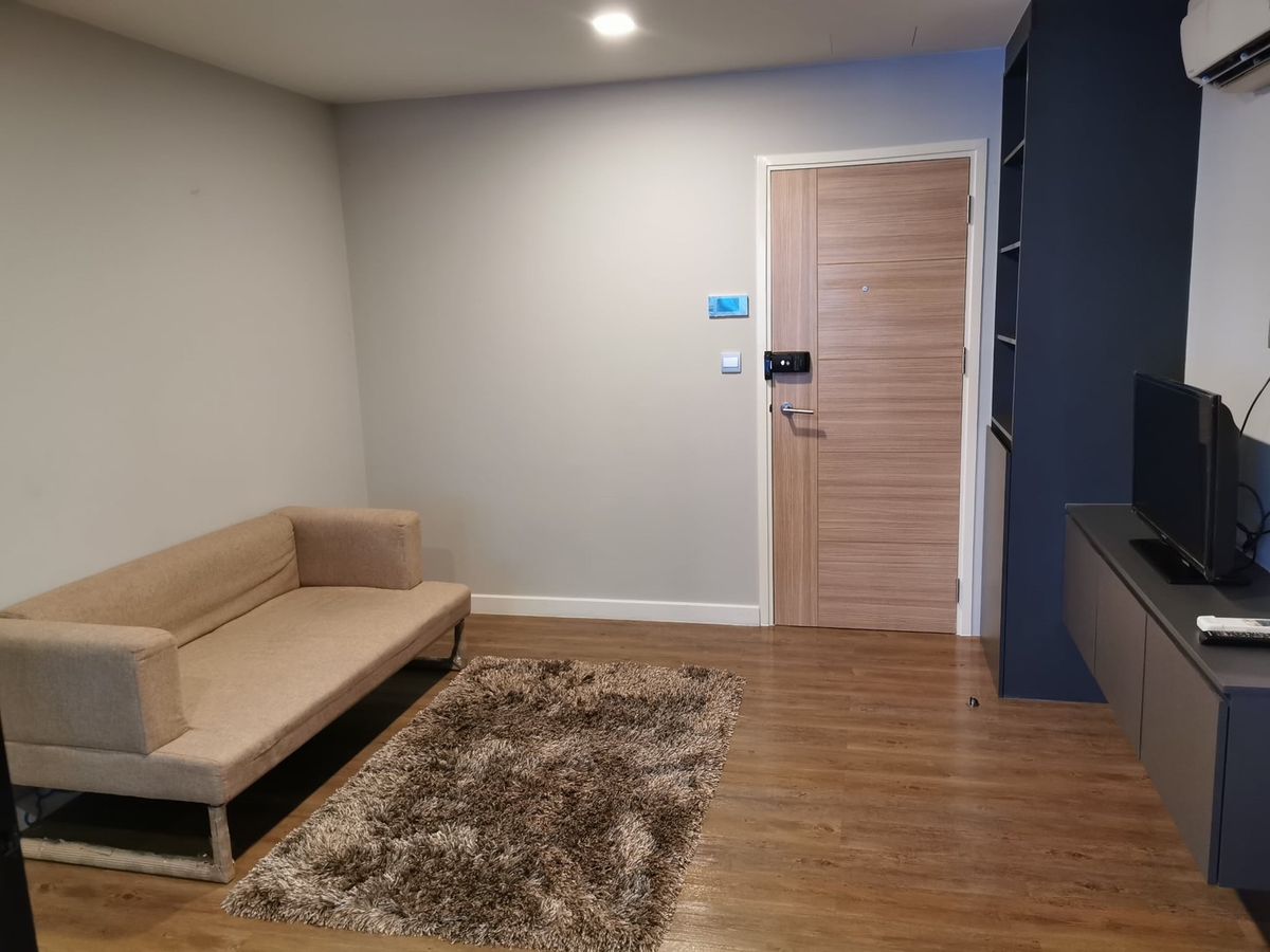 ให้เช่าคอนโดนวมินทร์ รามอินทรา : ให้เช่า คอนโด เอสตร้า บลิซ รามอินทรา(มีนบุรี) ตึก C ชั้น 4 ด้านข้างติดช่องลม 