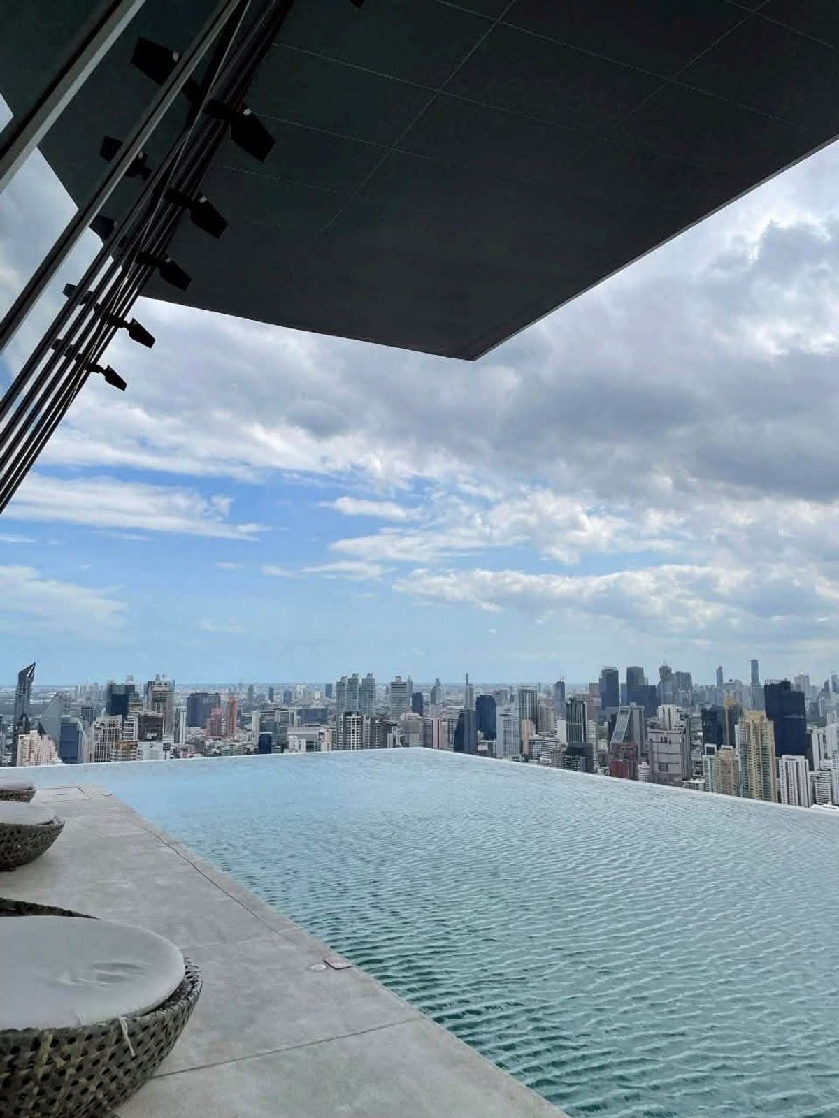 For RentCondoRama9, Petchburi, RCA : For rent 📍 CLOUD Thonglor - Phetchaburi 📍 Fully furnished and equipped with electrical appliances, near BTS Phrom Phong