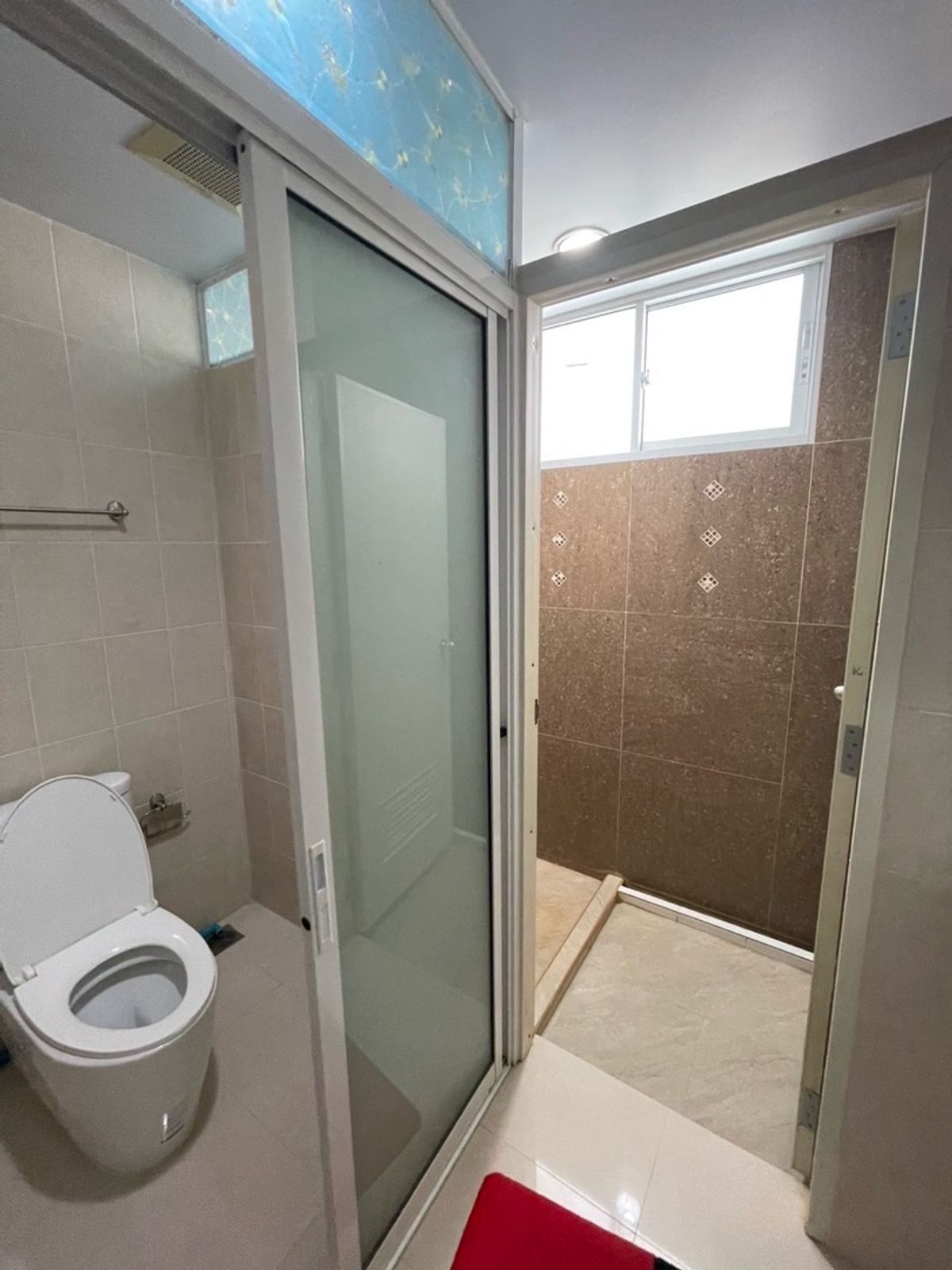 For RentTownhomeEakachai, Bang Bon : Rent a townhouse Baan Klang Mueang Sathorn-Taksin 2 in Talat Phlu, Thonburi, near BTS Wutthakat