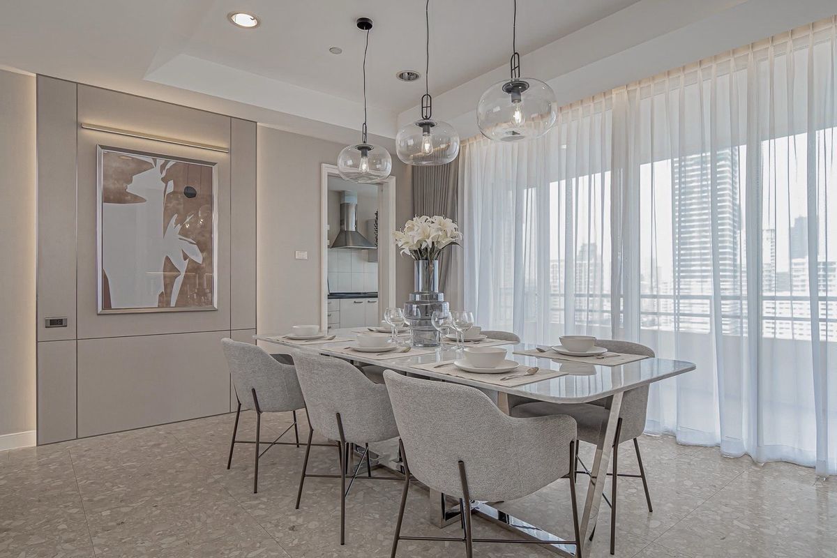 For RentCondoSukhumvit, Asoke, Thonglor : Rental / Selling : Hampton Thonglor , 3 Beds 3 Bath , 164 sqm , High Floor 

🔥🔥Rental Price :  140,000 THB / Month 🔥🔥

🔥🔥Selling Price : 32,000,000 THB 🔥🔥

#sellinghouses
#superluxuryhousebkk
#Ultraluxurycondo 
#luxuryhousebangkok 
#superluxurycon