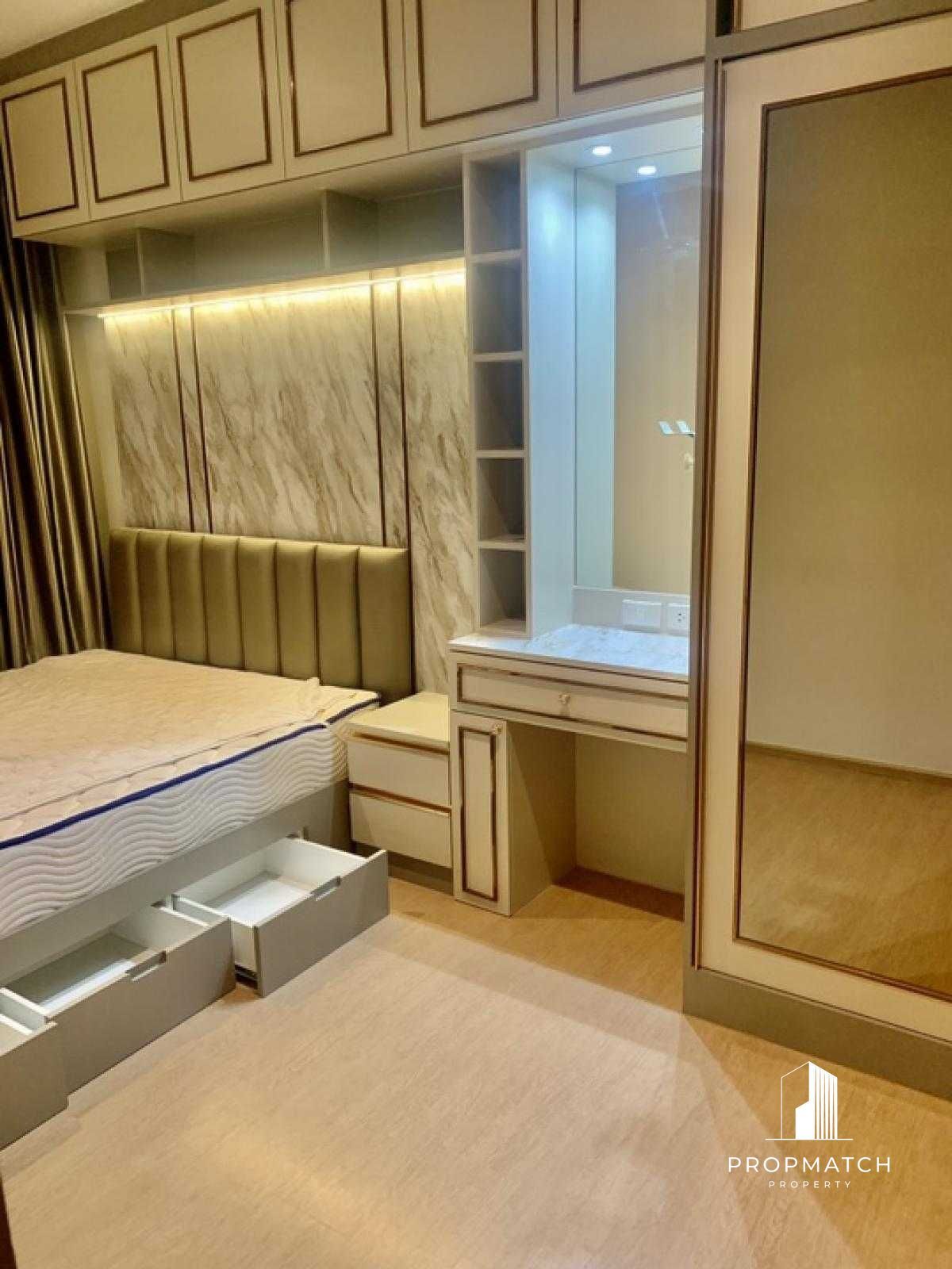 ขายคอนโดลาดพร้าว เซ็นทรัลลาดพร้าว : ✨Flash Deal ✨MARU Ladprao 15 ( 1Bed 1Bath 34.97SQM.) พร้อมอยู่ ! เพียง 4,990,000 บาท Tel.0981315848 @propmatch