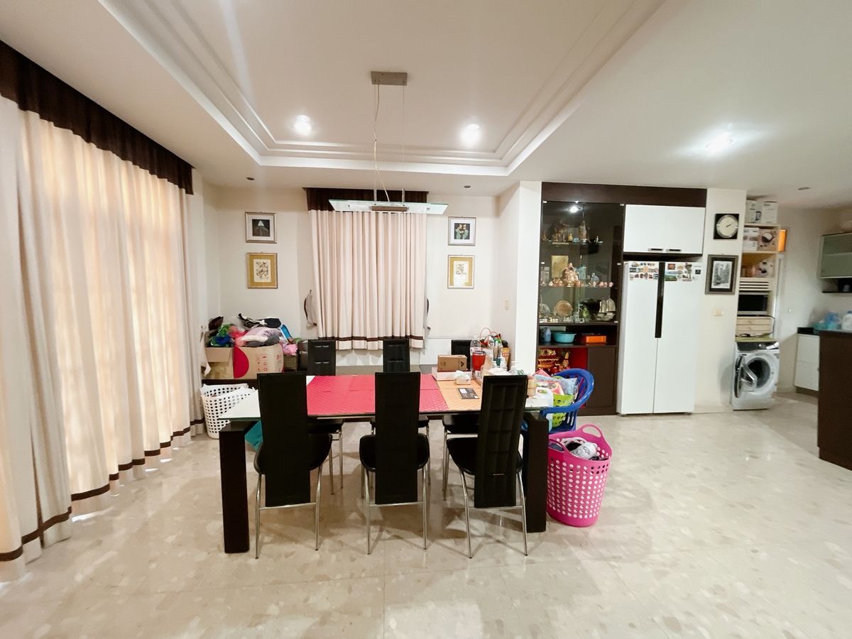 ขายบ้านนวมินทร์ รามอินทรา : ขายบ้านเดี่ยว 72 ตารางวา 6.6 ล้าน ปัญญาอินทรา โทร คุณส้ม 082-874-5666