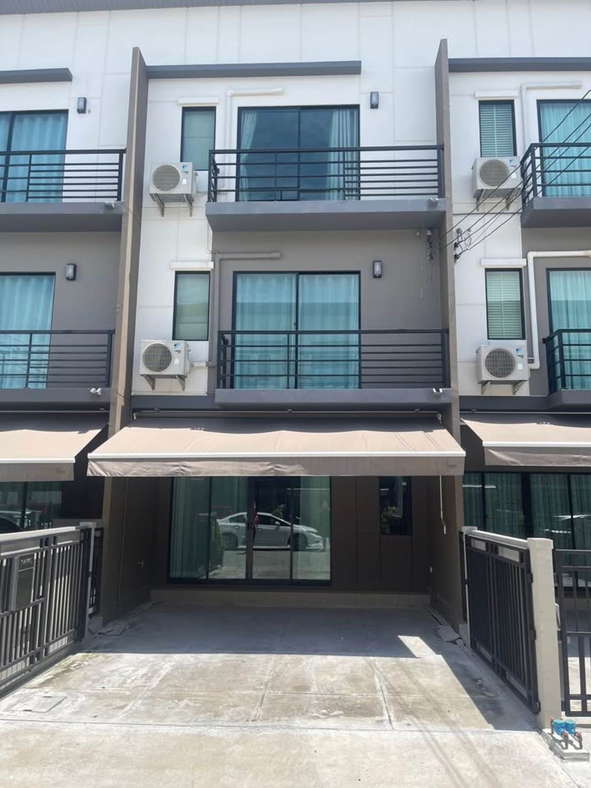 For RentTownhomeOnnut, Udomsuk : Rent a townhome, Ban Klang, Srinakarin-Onnut, complete with furniture