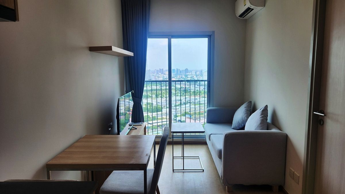 For RentCondoRatchadapisek, Huaikwang, Suttisan : Rent RR360 NOBLE Revolve Ratchada 2, beautiful room, complete furniture near the MRT Cultural Center Ready to enter 01/08/2025