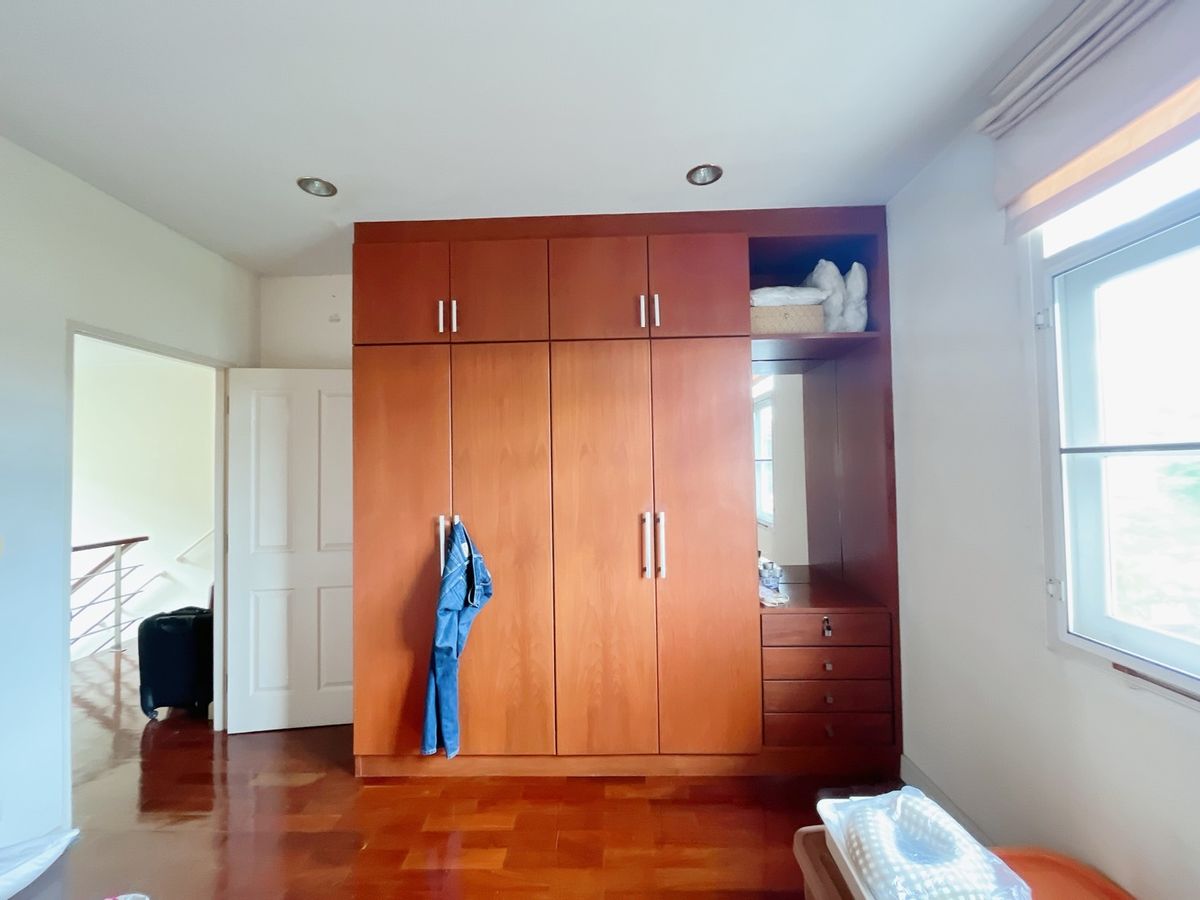 ขายบ้านนวมินทร์ รามอินทรา : ขายบ้านเดี่ยว 72 ตารางวา 6.6 ล้าน ปัญญาอินทรา โทร คุณส้ม 082-874-5666